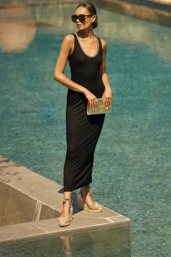 Amber V-Neck Maxi Dress