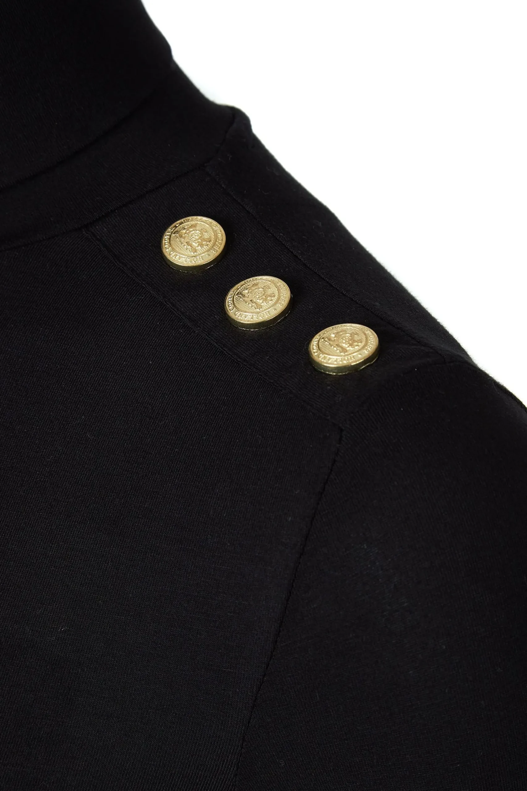 Essential Roll Neck