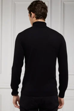 Fine Roll Neck Knit